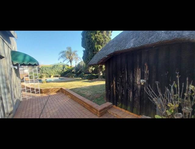 5 BEDROOM HOUSE FOR SALE IN WYCHWOOD